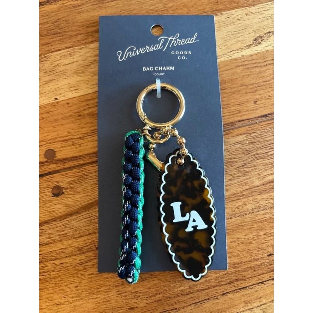 Los Angeles, Motel key bag charm